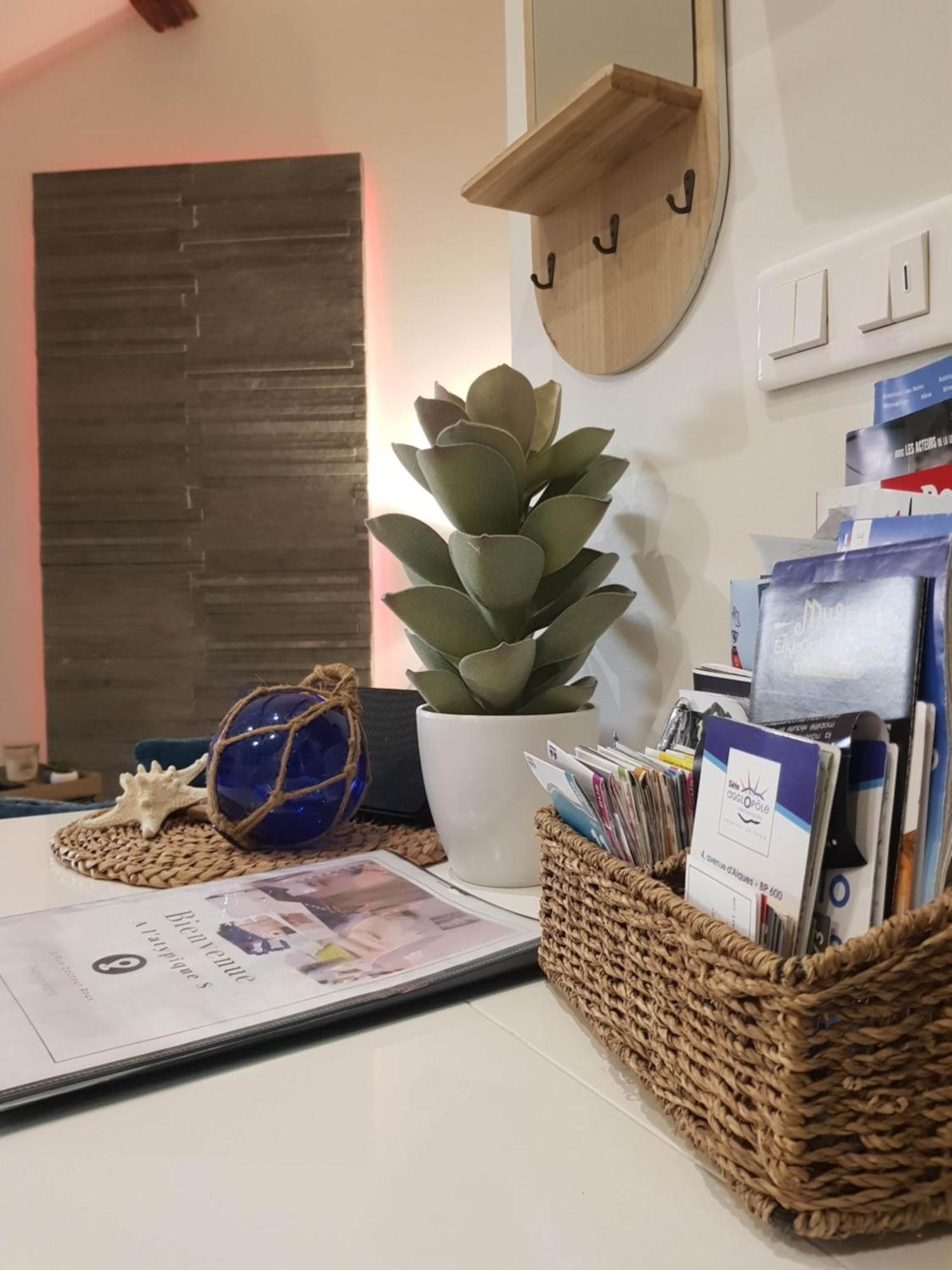 Studio atypique climatisé Sète Extérieur photo